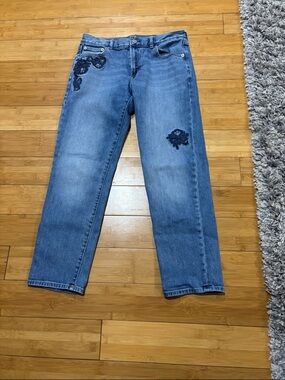 GAP Light Blue Denim Jeans with Gold Topstitching